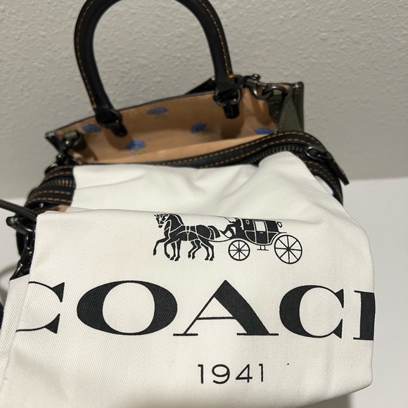 Disney X Coach 1941 Rogue 25 Dark Fairytale Snow White Army Green Limited - Picture 5 of 13